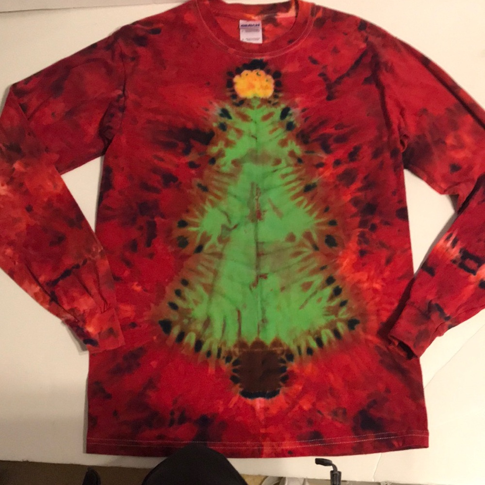 New Tie-Dye Christmas Tree L/S T-Shirt Unisex Unique Handmade Christmas tree Tee